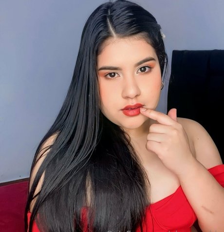 alanaahot actrice artistique photos