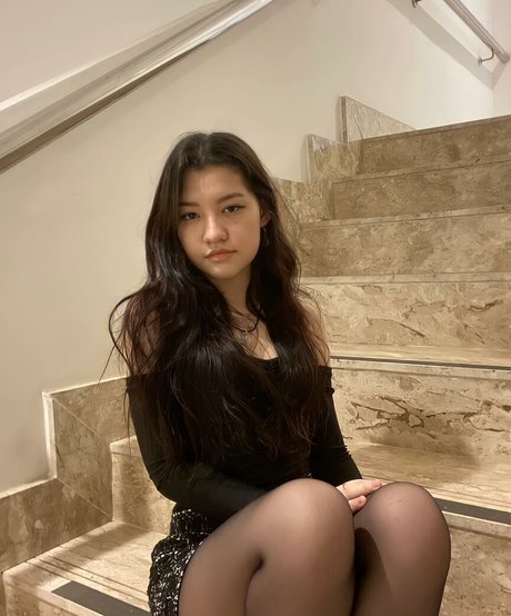 baisers lesbiens onlyfans nu parfait des photos