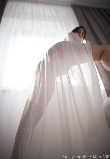 elle mira dance haut modèle galerie