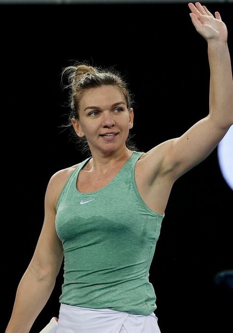 Simona Halep star érotique photo
