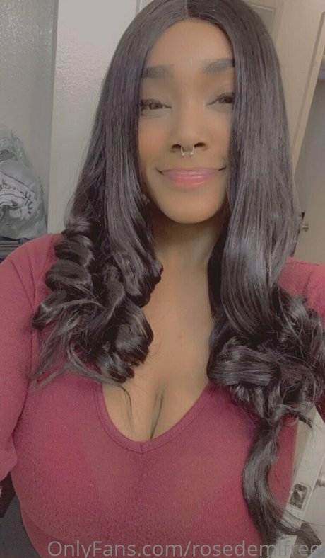 rosedemifree modèle érotique img