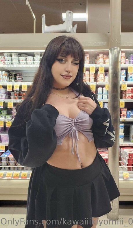 Rue Hernandez haut de star du porno galerie