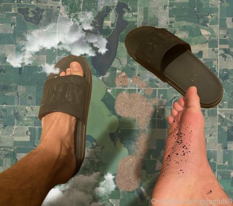 gigagod69 actrice sexy images