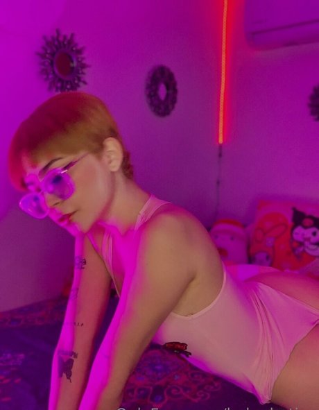 sexe en bikini uniquementfans joli art img