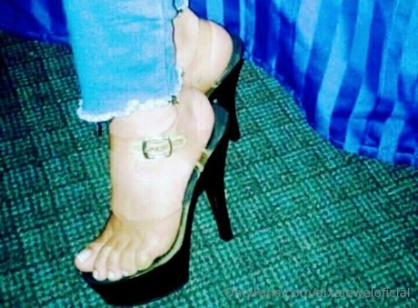 aixajeweloficial actrice porno photos