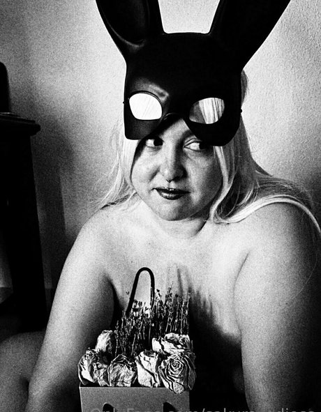 sakura odiosa star du porno érotique photos