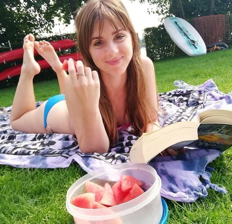 Merona ASMR modèle joli img