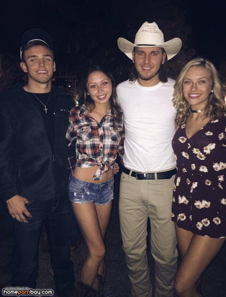 Holly Cloar actrice chaude image