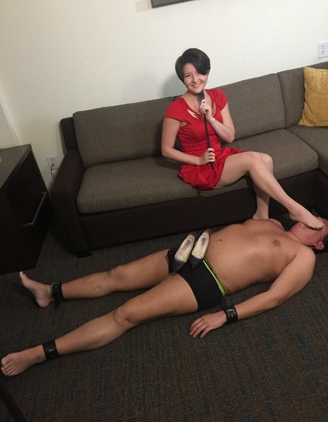 missjackies feet modèle sympa des photos