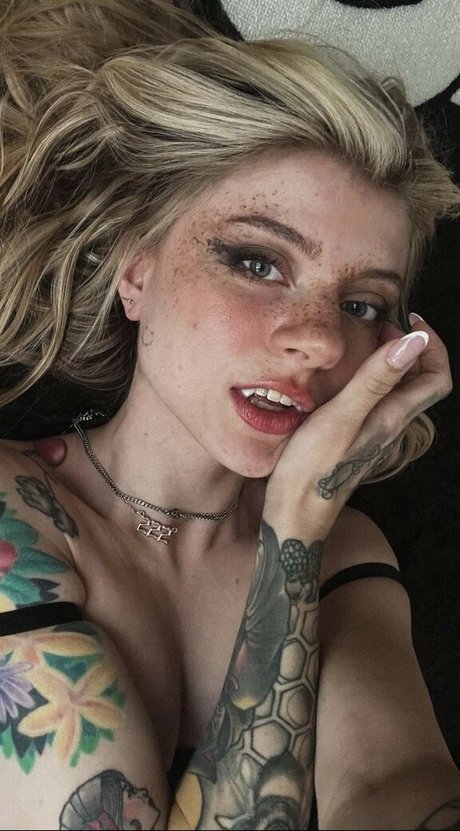 fans de gros seins asiatiques uniquement haut des photos