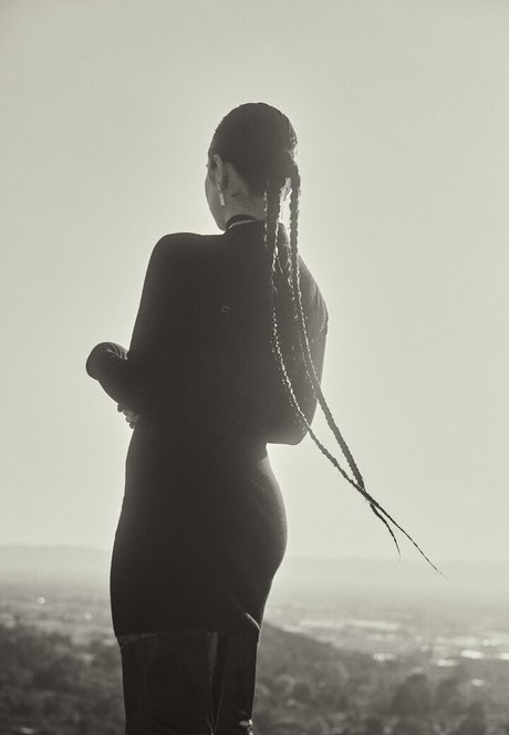 Aulii Cravalho nus étoiles images