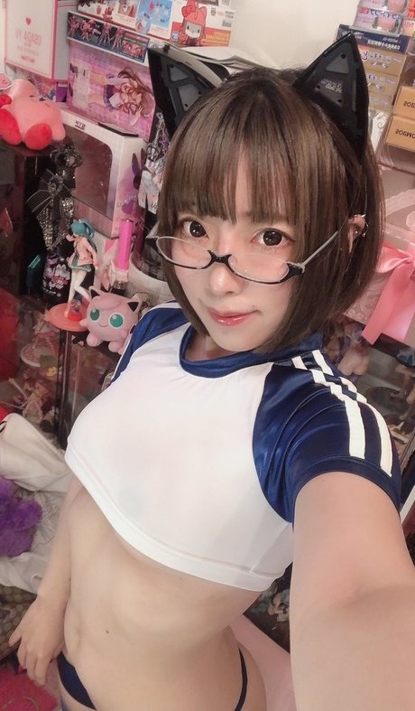 fans asiatiques sexy uniquement nu chaud photo