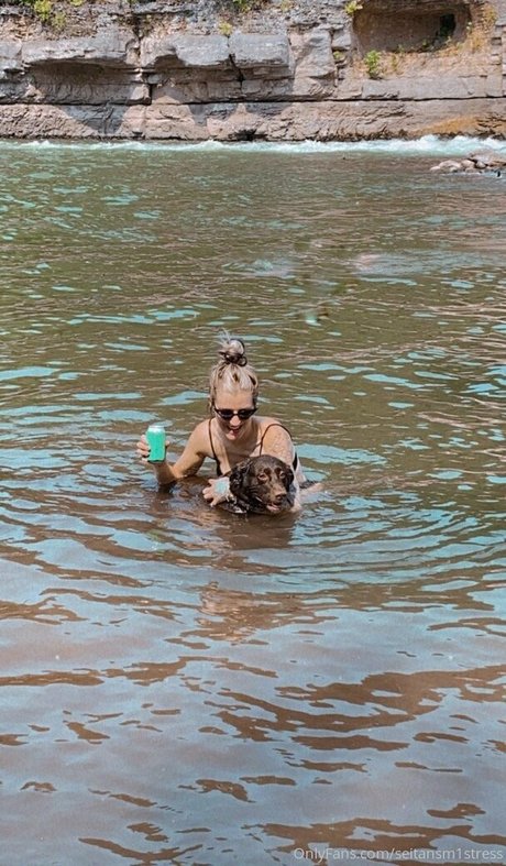 brookes world modèle magnifique galerie