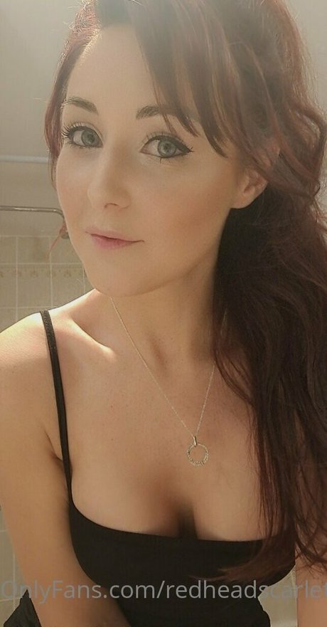 redheadscarlettx star du porno parfaite des photos