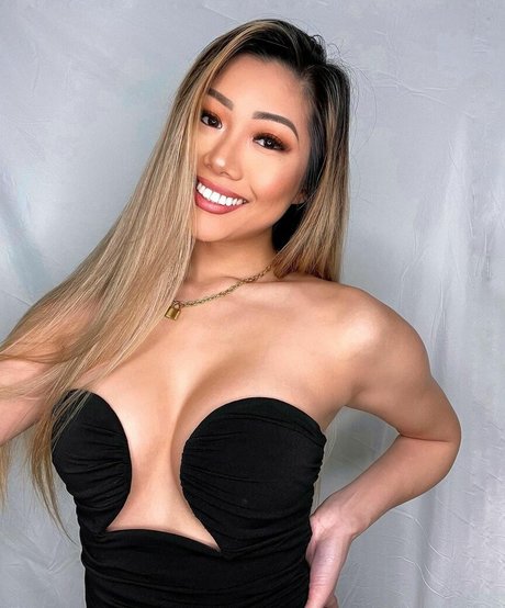 sandeeecheeks actrice libre galeries