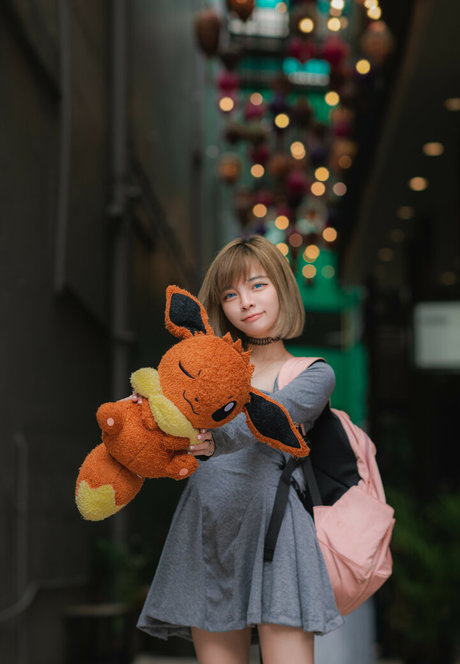 fille courbée dà côté onlyfans sexe gratuit images