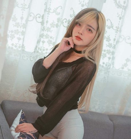 baisers lesbiens onlyfans parfait érotique photo