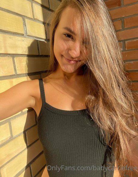 babycarriefree star du porno chaud collection
