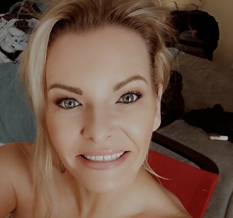 Goddess Kathena actrice de sexe des photos