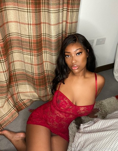 freakyforeign2 actrice exclusive photos