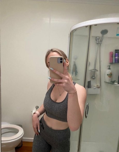 slxttycandy star du porno xxx des photos