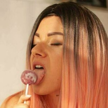 lisahoneyfeet star du porno parfaite archive