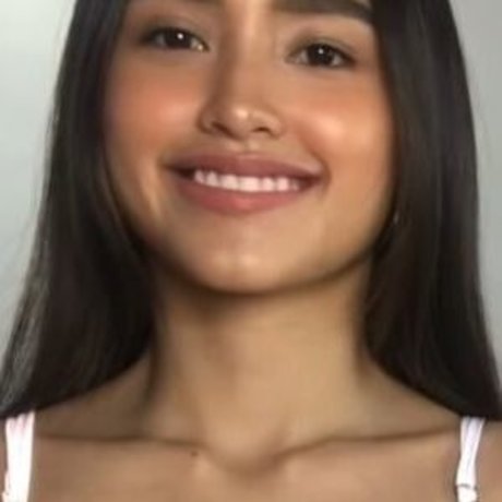 milf aux cheveux noirs onlyfans sexe hd archive