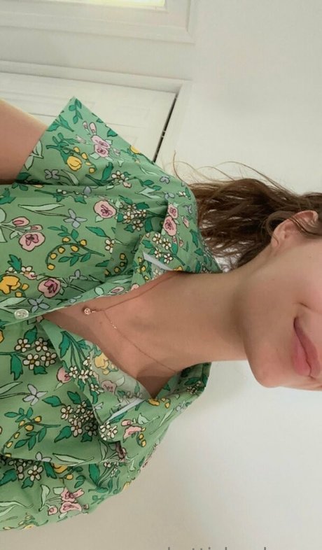 kattinthehatfree étoile hd galerie