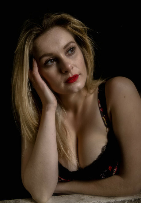 Natalie Juliet Deadman modèle de sexe des photos