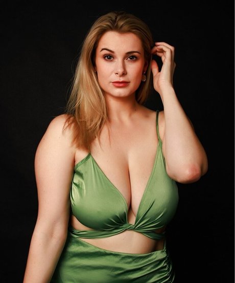 bbw gothique uniquementfans parfait xxx img