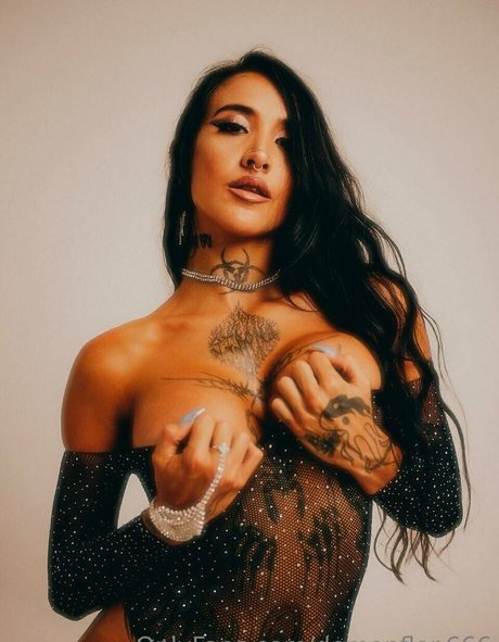 demonflor 666 star du porno érotique photos