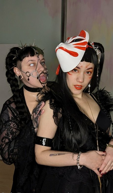 madameopossum nus étoiles galerie