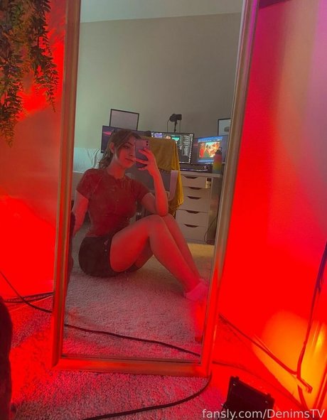 Denims modèle sexy image