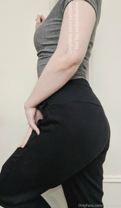 pettanhon modèle sexy photos