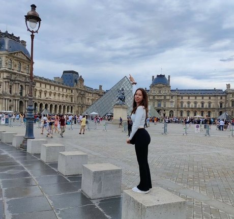 actuallyalisa actrice pornographique collection