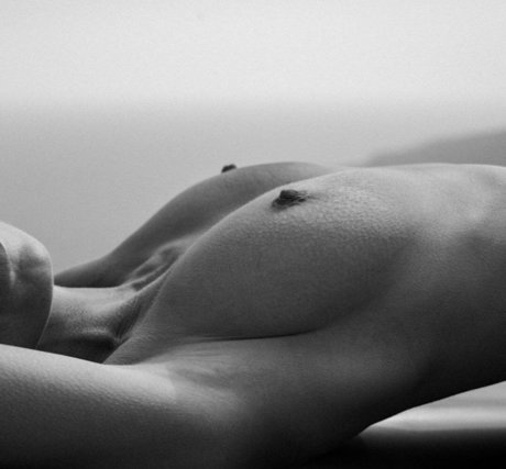 Sensual Reem art étoile photo