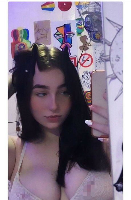 Rayana Silveira modèle chaud photos