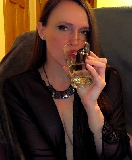 latina solo onlyfans érotique en haute qualité image