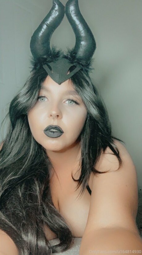 tashag18 sexe star photo