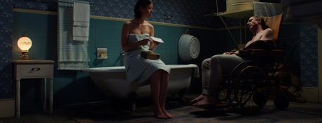 Mia Goth star du porno gratuite collection