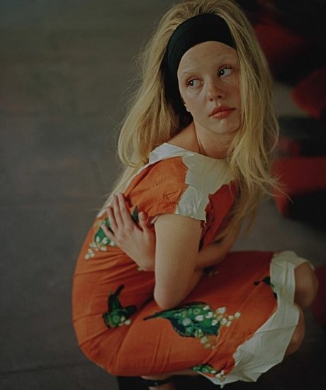 Mia Goth jolie actrice photo