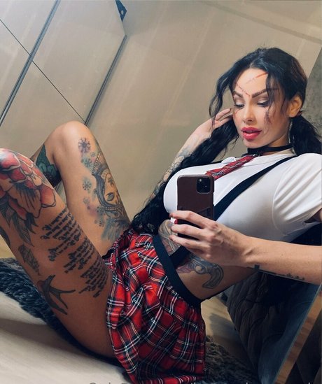 luxurysierrarossie modèle érotique collection