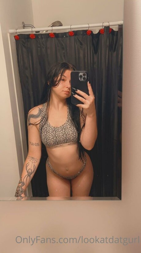 blonde aux gros seins onlyfans sexy exclusif image