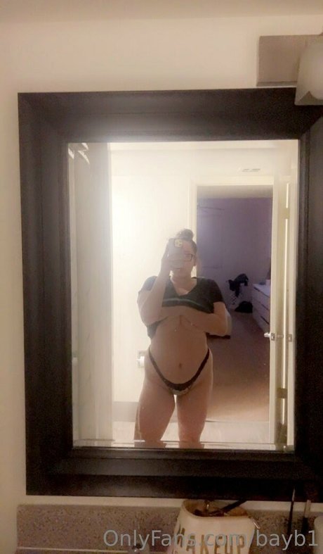 bayb1 modèle xxx img