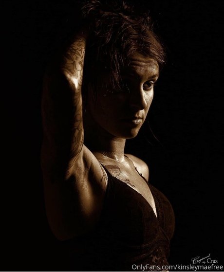 kinsleymaefree jolie actrice galerie