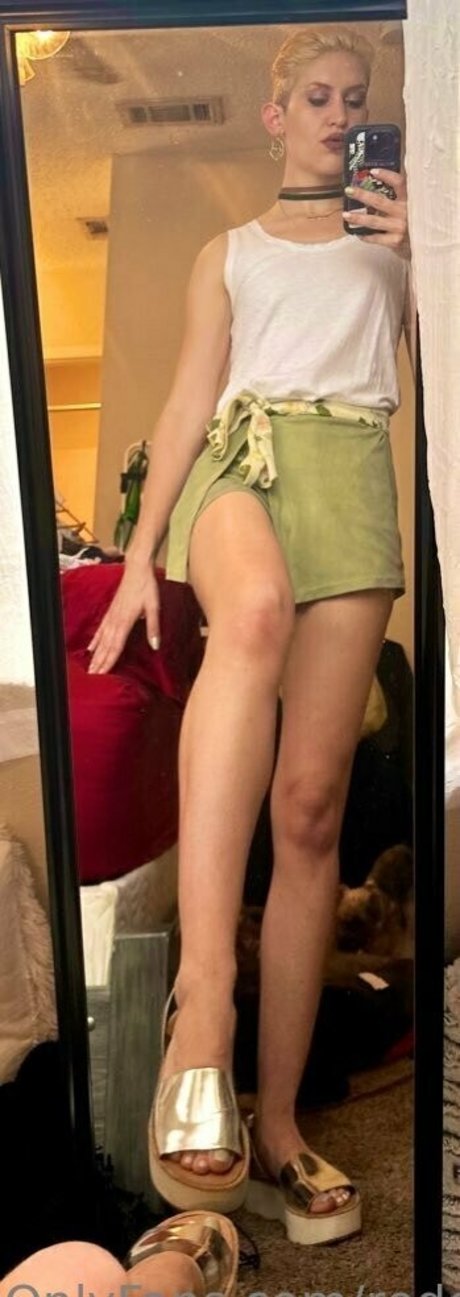 reddhotqueen modèle artistique image