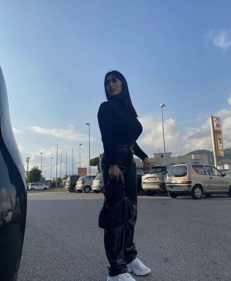 Rita Senatore modèle magnifique des photos