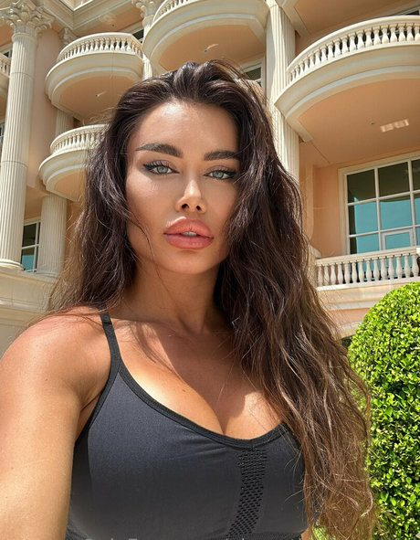 elena the beautiful joli modèle archive