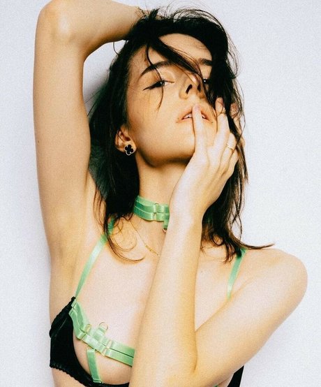 Mariya Lefter star du porno en haute qualité img