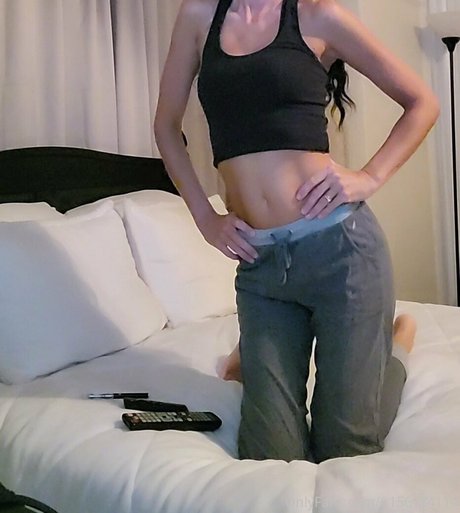 thinbitch925 star du porno xxx images